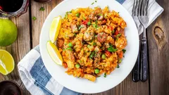 Ricetta deliziosa: paella spagnola veloce ai frutti di mare